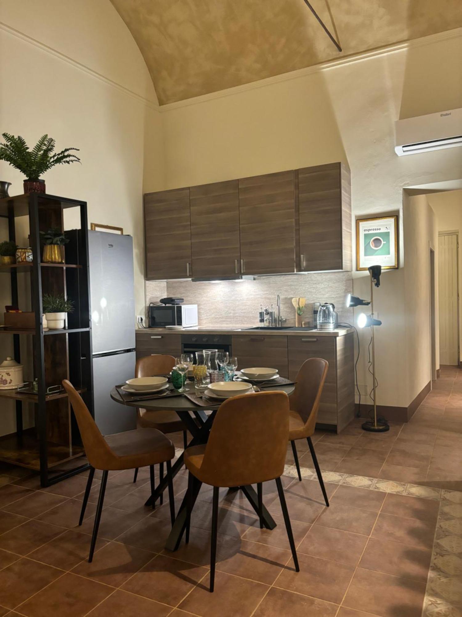 Appartamento L'Antica Colonna, In Centro Storico Parma Buitenkant foto