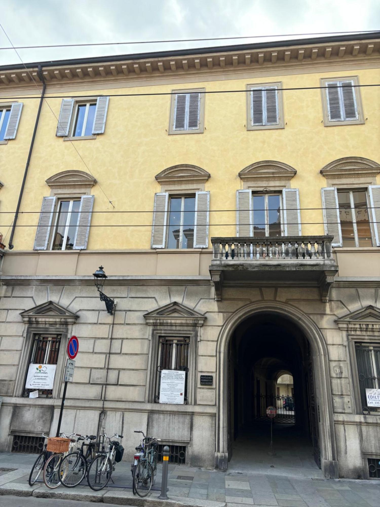 Appartamento L'Antica Colonna, In Centro Storico Parma Buitenkant foto